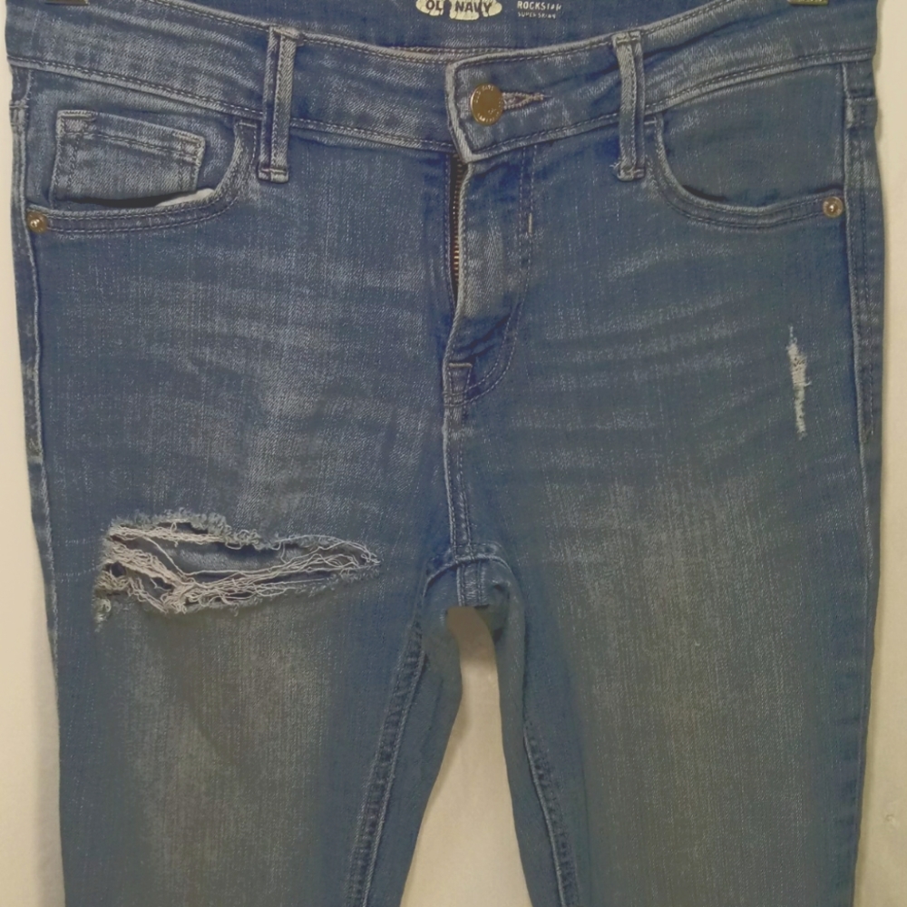 OLD NAVY ROCKSTAR SUPER SKINNY DISTRESSED JEANS